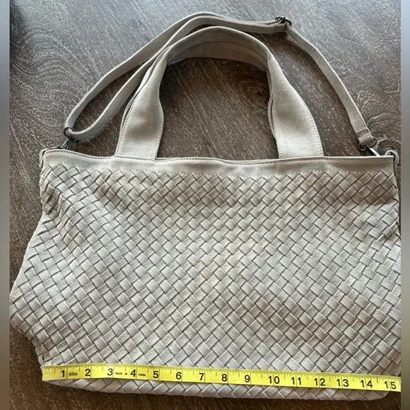 Chic Gray Woven Loowie Bag - Picture 7 of 9